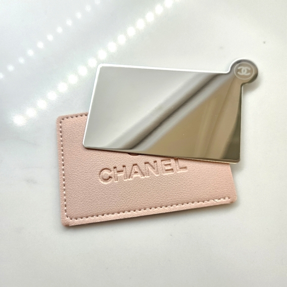 CC BEAUTY Pink Compact Mirror - Picture 2 of 3